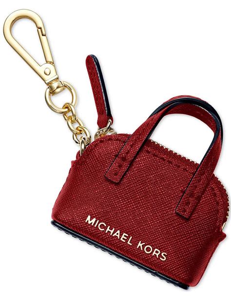 michael kors cindy keychain.